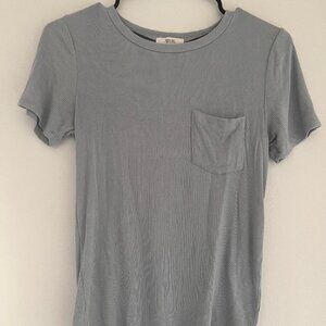Women's blue t-shirt size L